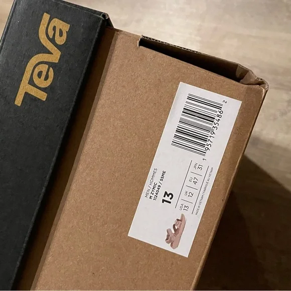 Teva Zymic Sandal NWT